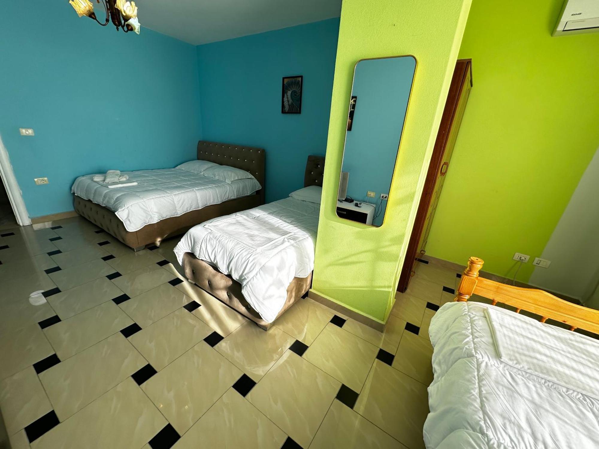 Romance Holiday Garden Inn Durrës Exterior foto